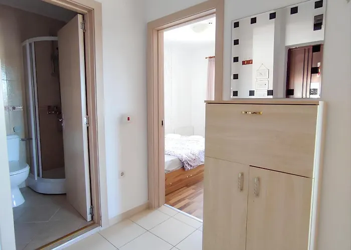 Pirin Heights 200m From Road Apartamento *