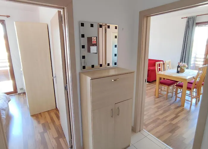 Pirin Heights 200m From Road 公寓